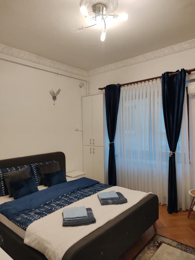 Royal Studio In Old Town Бухарест Екстер'єр фото